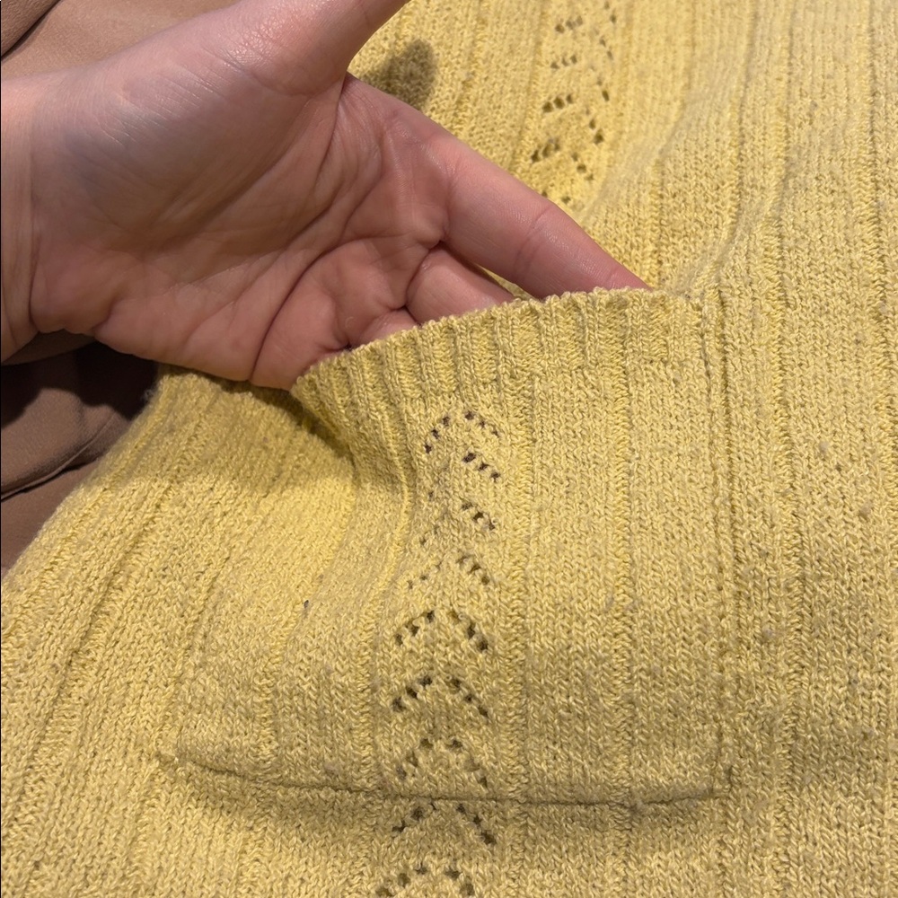 golden yellow vintage 90s 80s preppy button up grandmacore cardigan - Picture 5 of 7